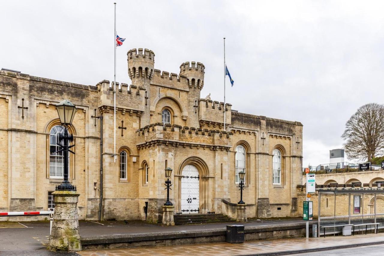 Oxford Apartment-- Free Parking 2 Bedrooms-2Bathrooms-Located In Jericho Oxford Close To Bus And Rail Station Buitenkant foto